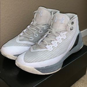 Under Armor Curry 3